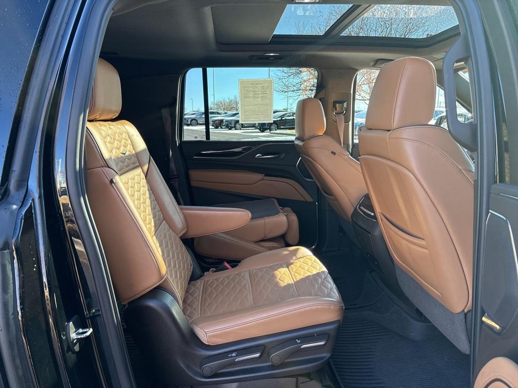 used 2023 Cadillac Escalade ESV car, priced at $75,000