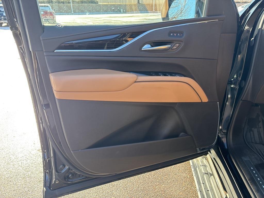 used 2023 Cadillac Escalade ESV car, priced at $75,000