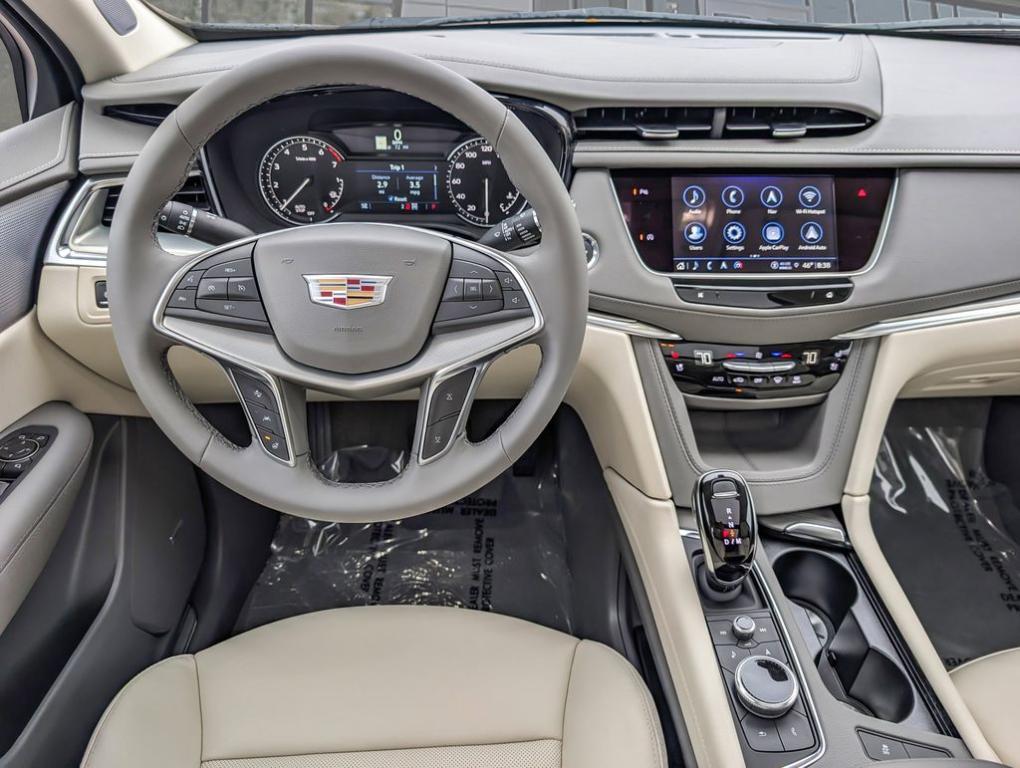 new 2025 Cadillac XT5 car, priced at $57,609