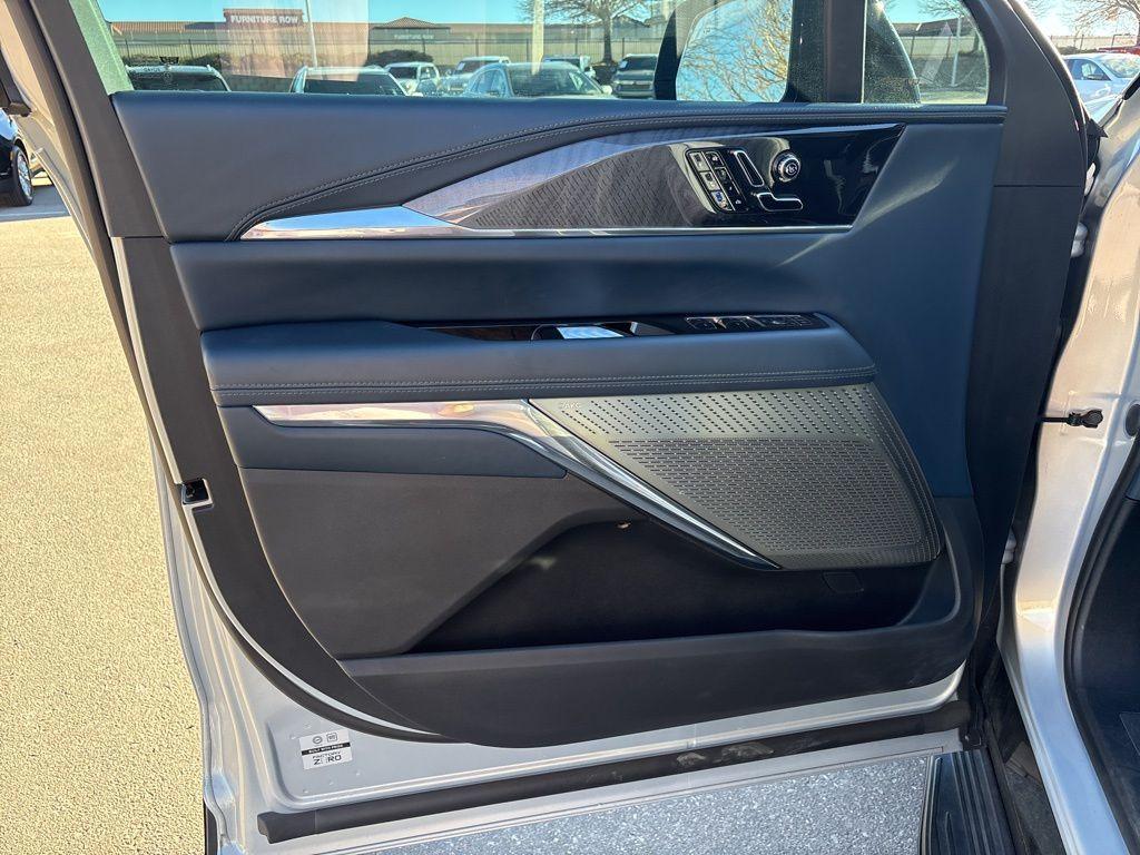 used 2025 Cadillac Escalade IQ car, priced at $114,000