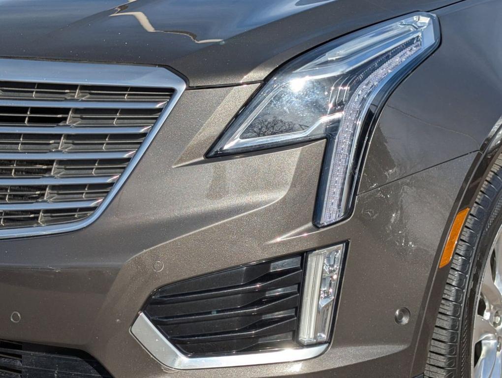 used 2019 Cadillac XT5 car, priced at $27,500