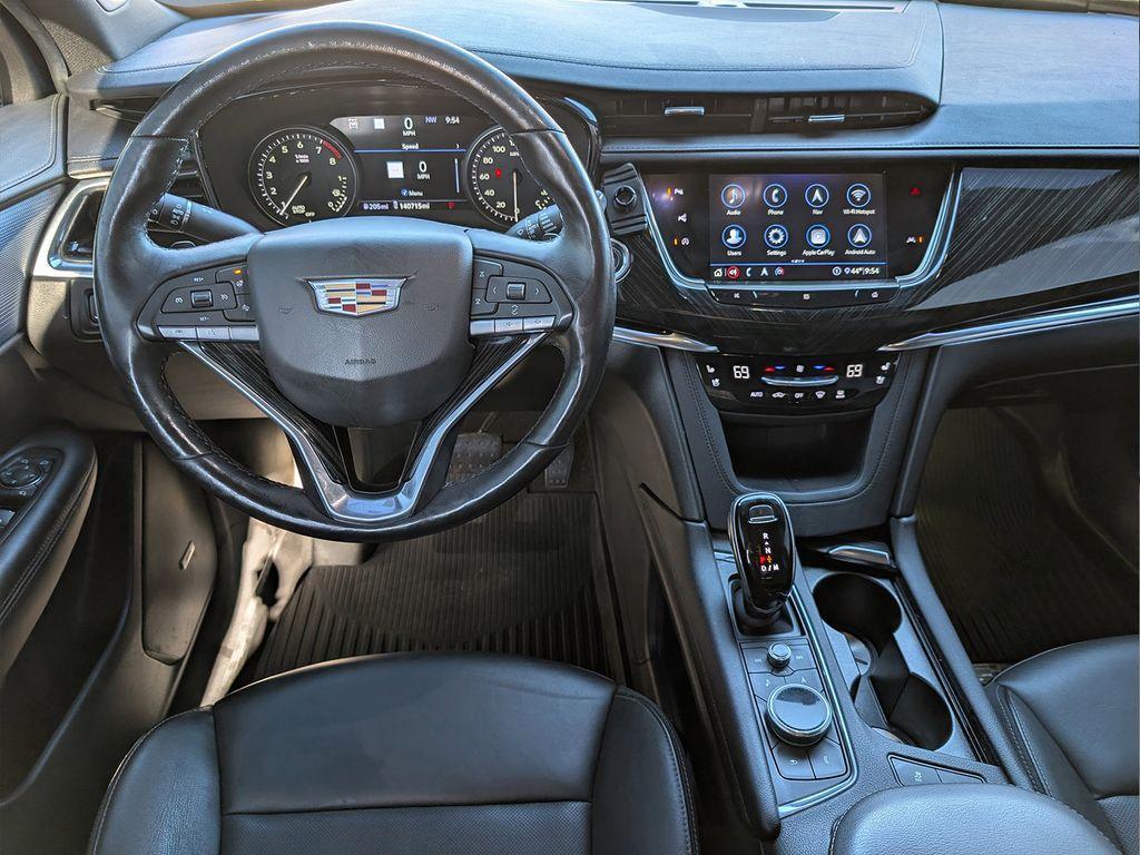 used 2020 Cadillac XT6 car, priced at $17,000