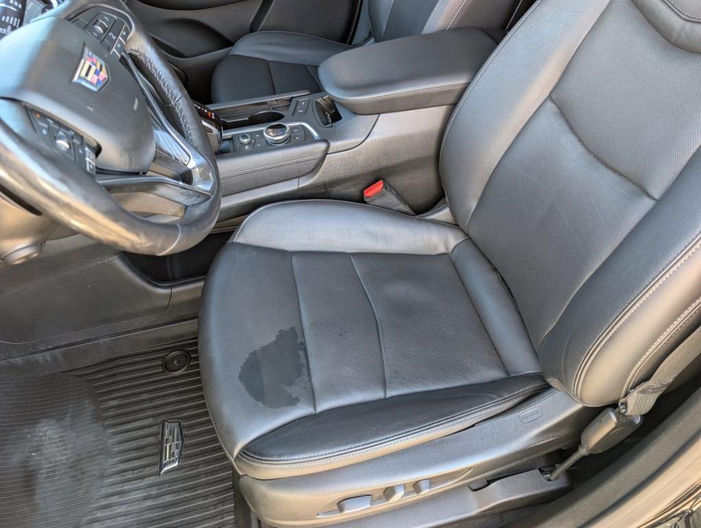 used 2020 Cadillac XT6 car, priced at $17,000