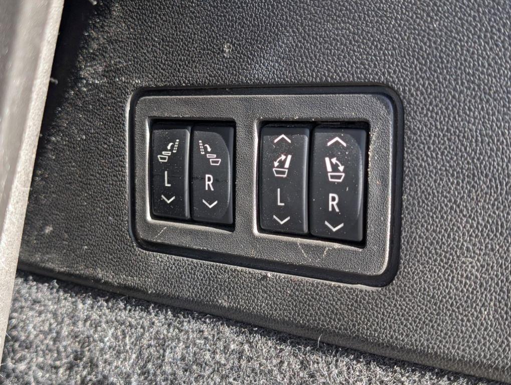 used 2020 Cadillac XT6 car, priced at $17,000