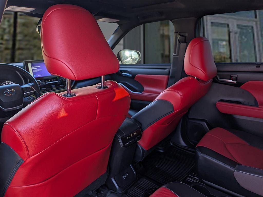used 2023 Toyota Highlander car, priced at $38,000