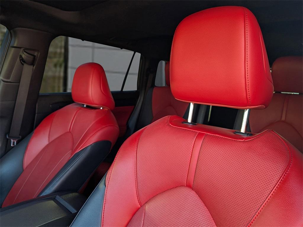 used 2023 Toyota Highlander car, priced at $38,000