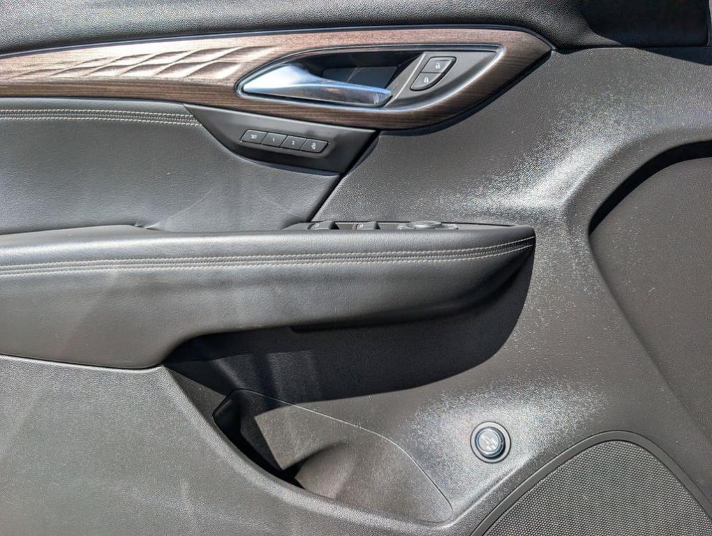 used 2022 Buick Envision car, priced at $25,500