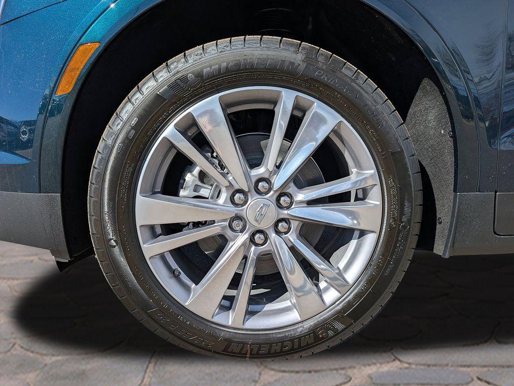 new 2026 Cadillac XT5 car, priced at $58,664