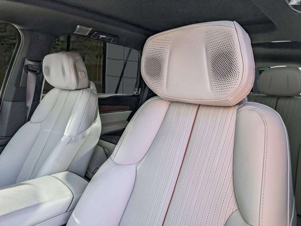 new 2026 Cadillac VISTIQ car, priced at $84,084