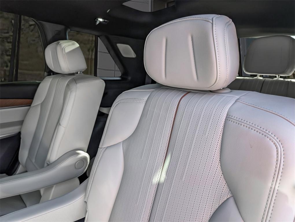 new 2026 Cadillac VISTIQ car, priced at $84,084