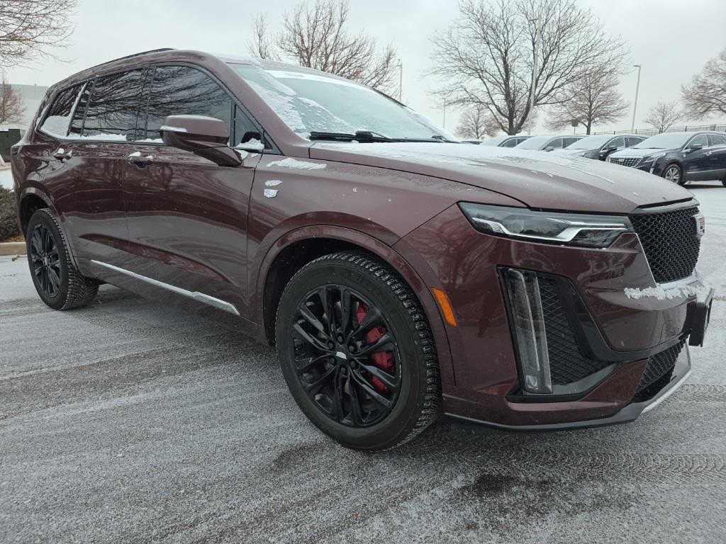 used 2023 Cadillac XT6 car, priced at $39,289