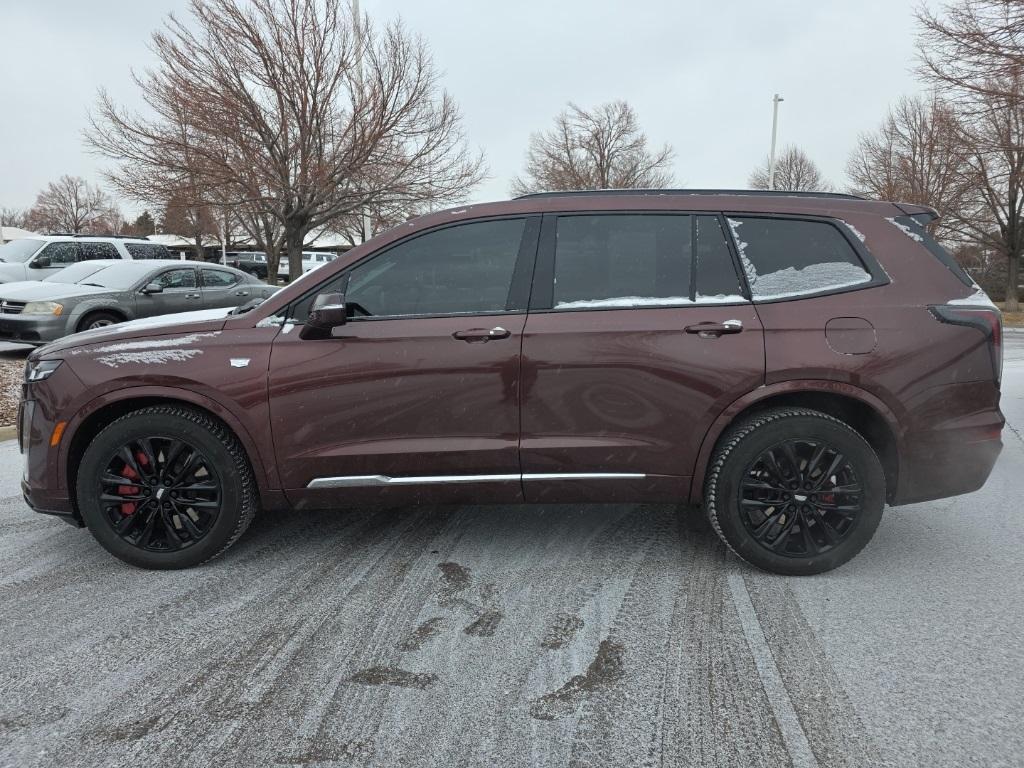 used 2023 Cadillac XT6 car, priced at $39,289