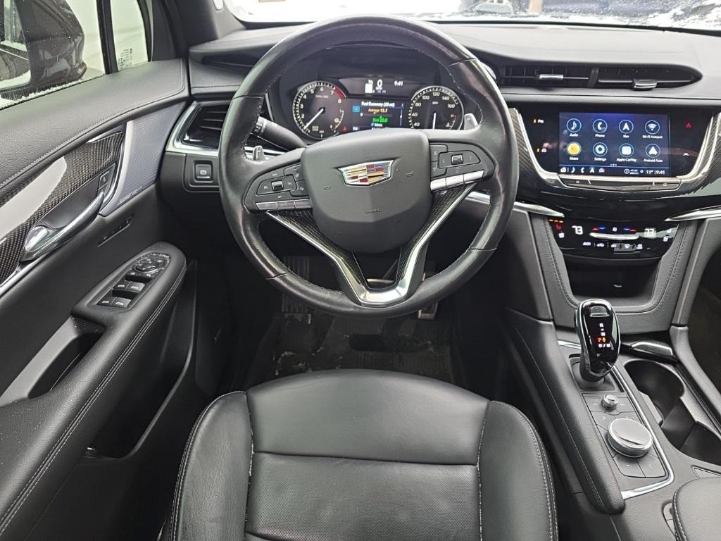 used 2023 Cadillac XT6 car, priced at $39,289