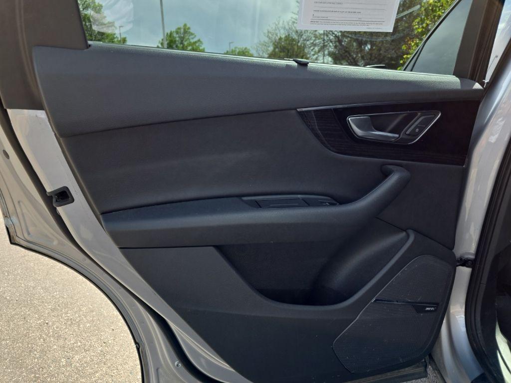 used 2018 Audi Q7 car, priced at $20,500