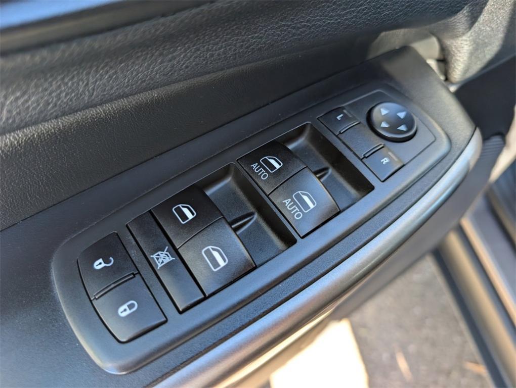 used 2020 Jeep Cherokee car, priced at $21,500