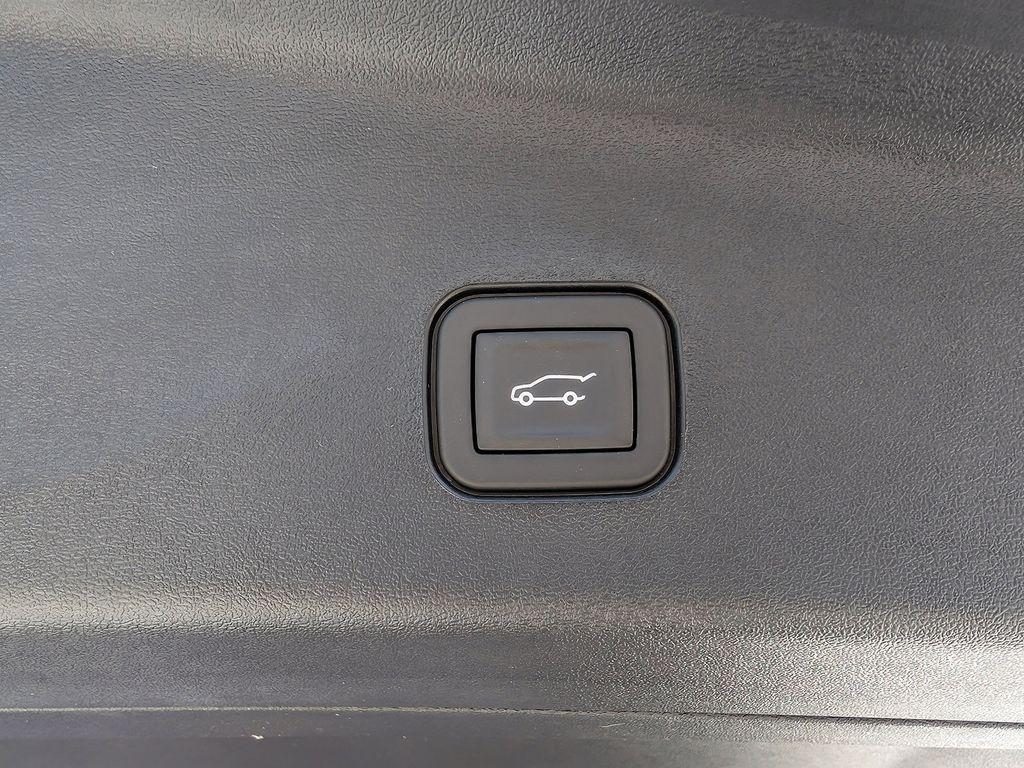 new 2026 Cadillac VISTIQ car, priced at $83,794