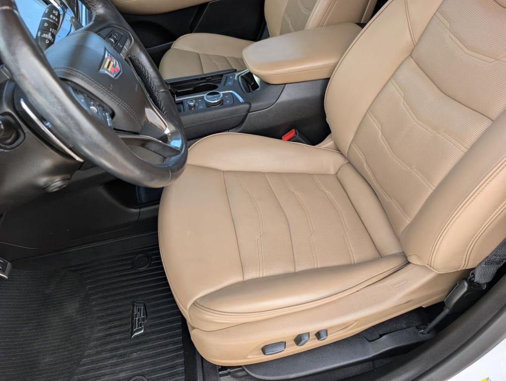 used 2024 Cadillac XT6 car, priced at $48,500