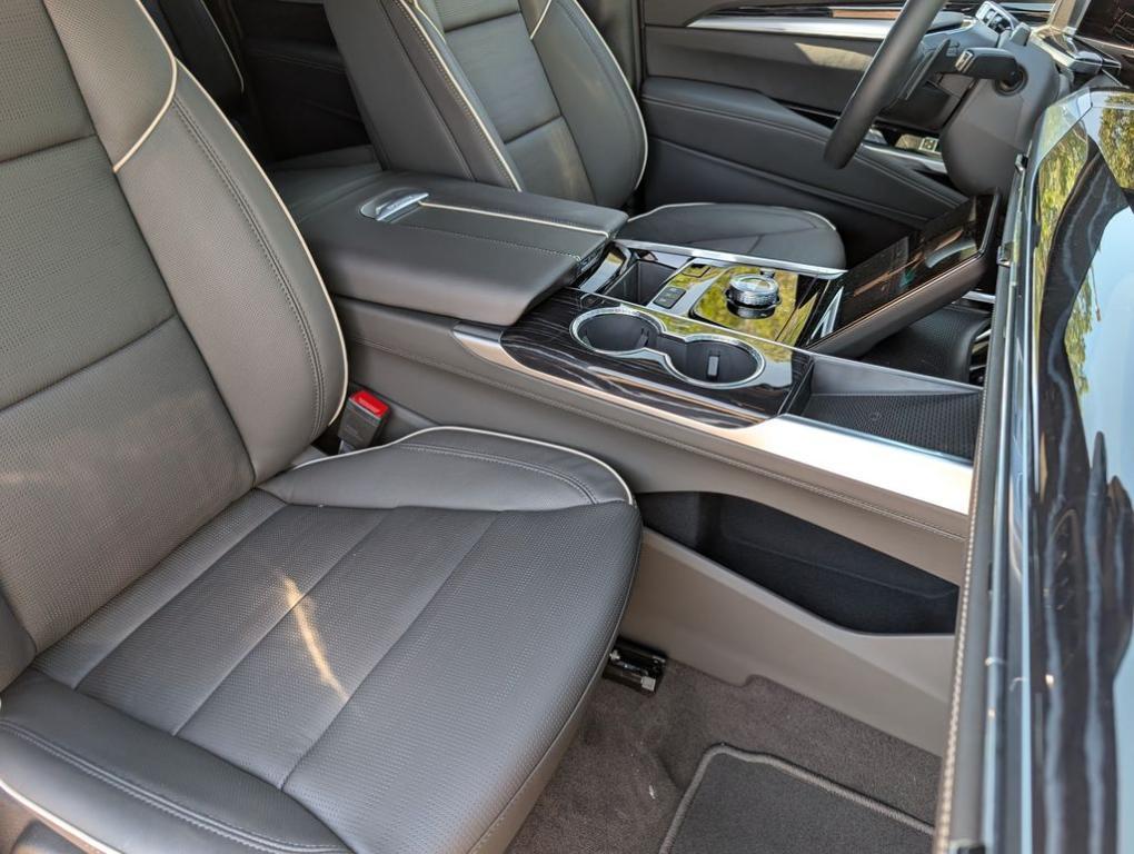 new 2026 Cadillac Escalade ESV car, priced at $119,384