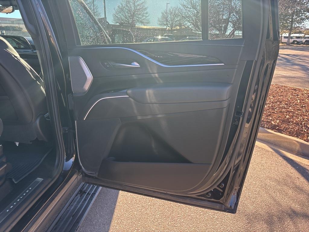 used 2021 Cadillac Escalade ESV car, priced at $63,500