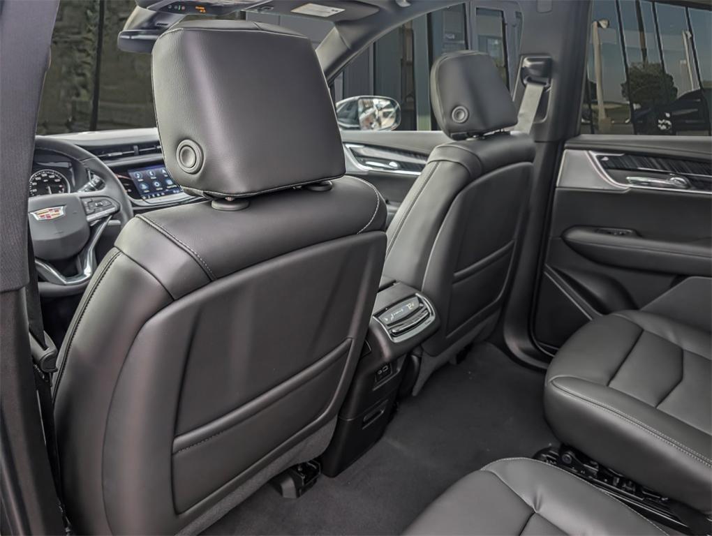 new 2025 Cadillac XT6 car, priced at $57,014