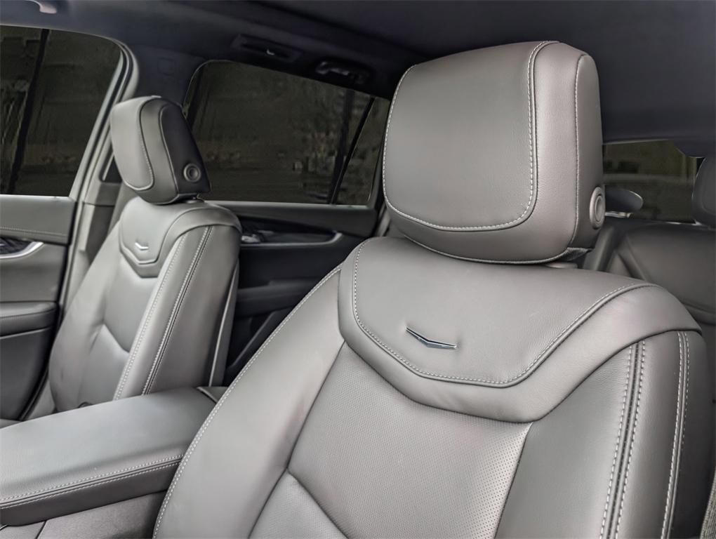 new 2025 Cadillac XT6 car, priced at $57,014