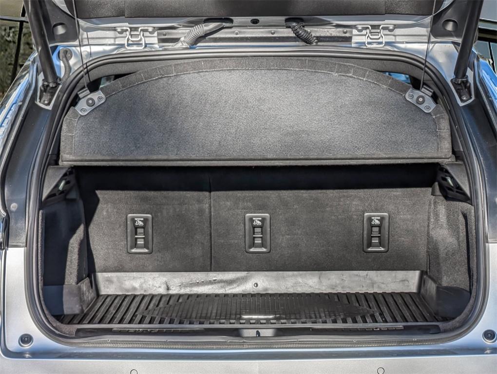 used 2021 Cadillac XT4 car, priced at $25,500