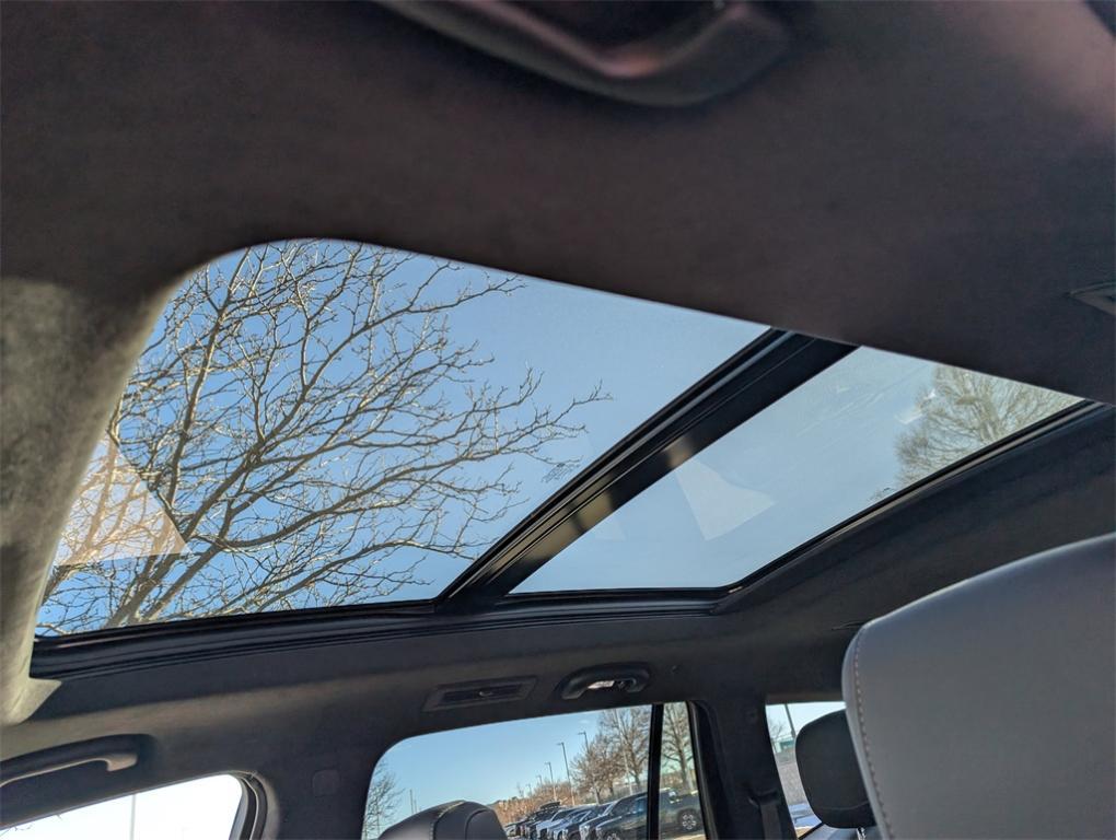 used 2025 Cadillac XT6 car, priced at $60,000