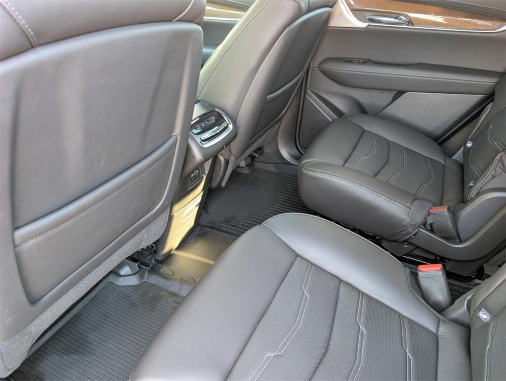 used 2025 Cadillac XT6 car, priced at $60,000