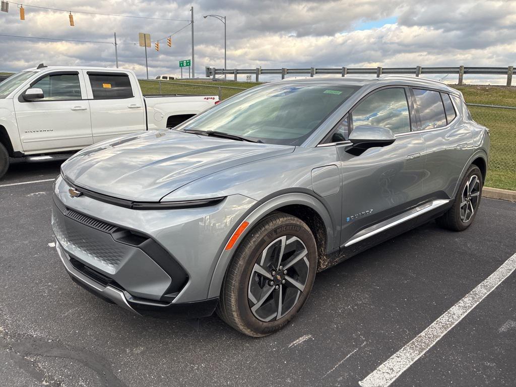 new 2025 Chevrolet Equinox EV car, priced at $33,853