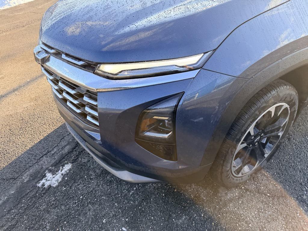 new 2026 Chevrolet Equinox car, priced at $33,096