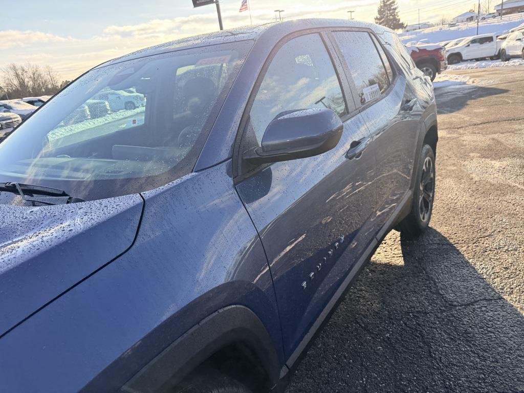 new 2026 Chevrolet Equinox car, priced at $33,096