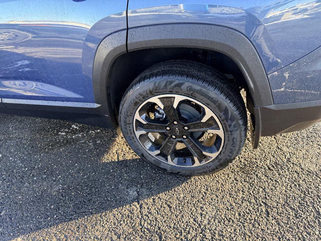 new 2026 Chevrolet Equinox car, priced at $33,096