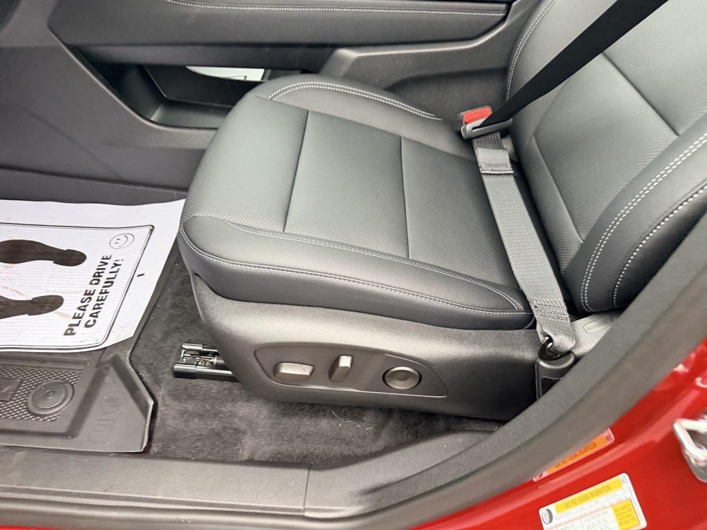 new 2026 Chevrolet Traverse car, priced at $45,143