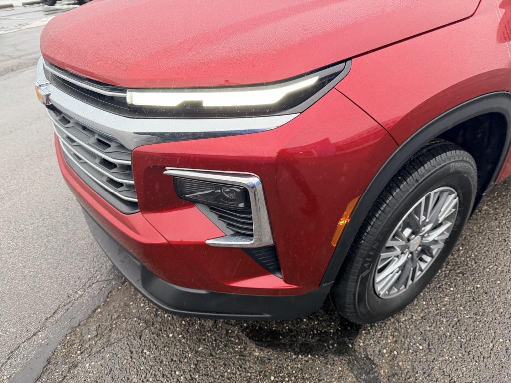 new 2026 Chevrolet Traverse car, priced at $45,143