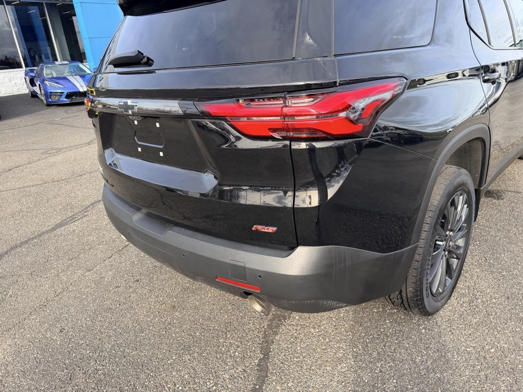 used 2023 Chevrolet Traverse car, priced at $33,142
