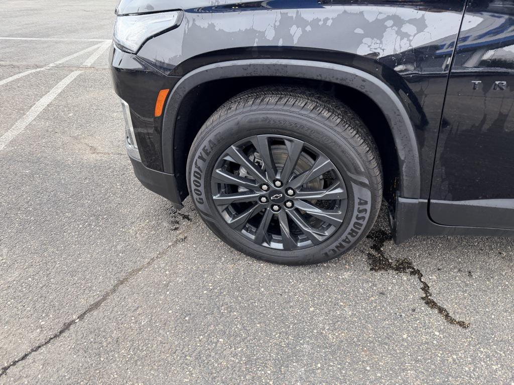 used 2023 Chevrolet Traverse car, priced at $32,209