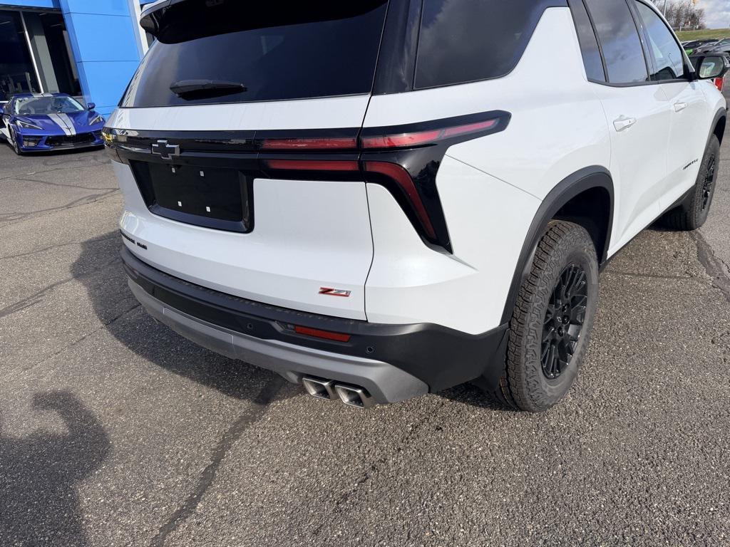 new 2026 Chevrolet Traverse car, priced at $53,601