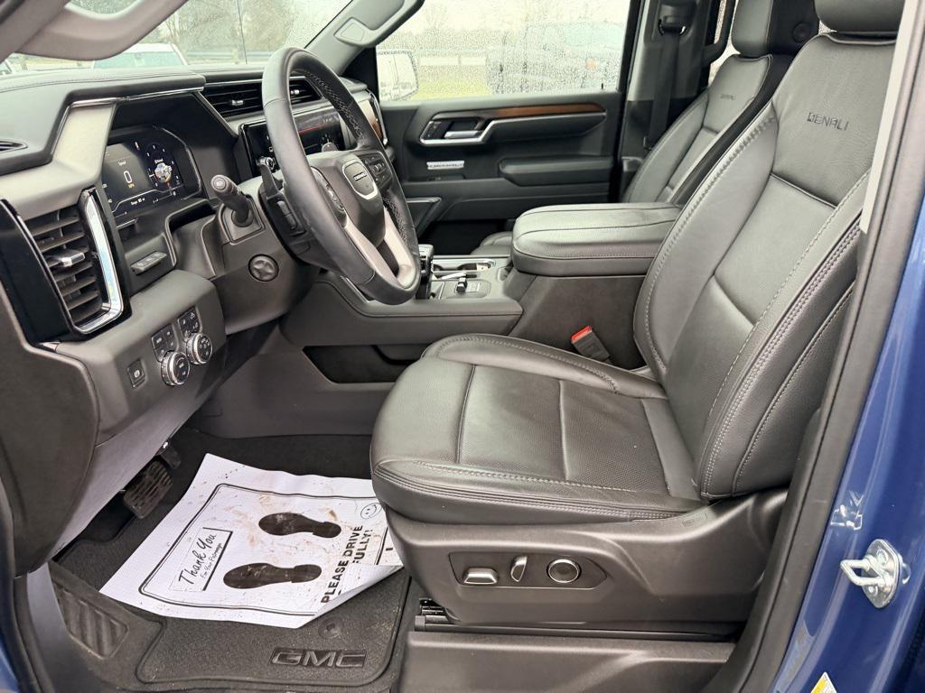 used 2025 GMC Sierra 1500 car, priced at $59,043