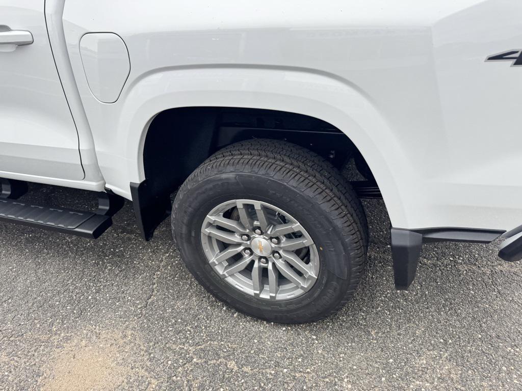 new 2025 Chevrolet Colorado car, priced at $41,220