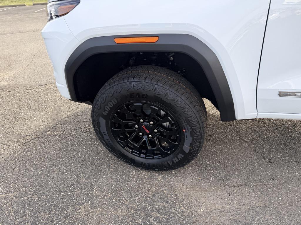 new 2026 GMC Canyon car, priced at $41,435