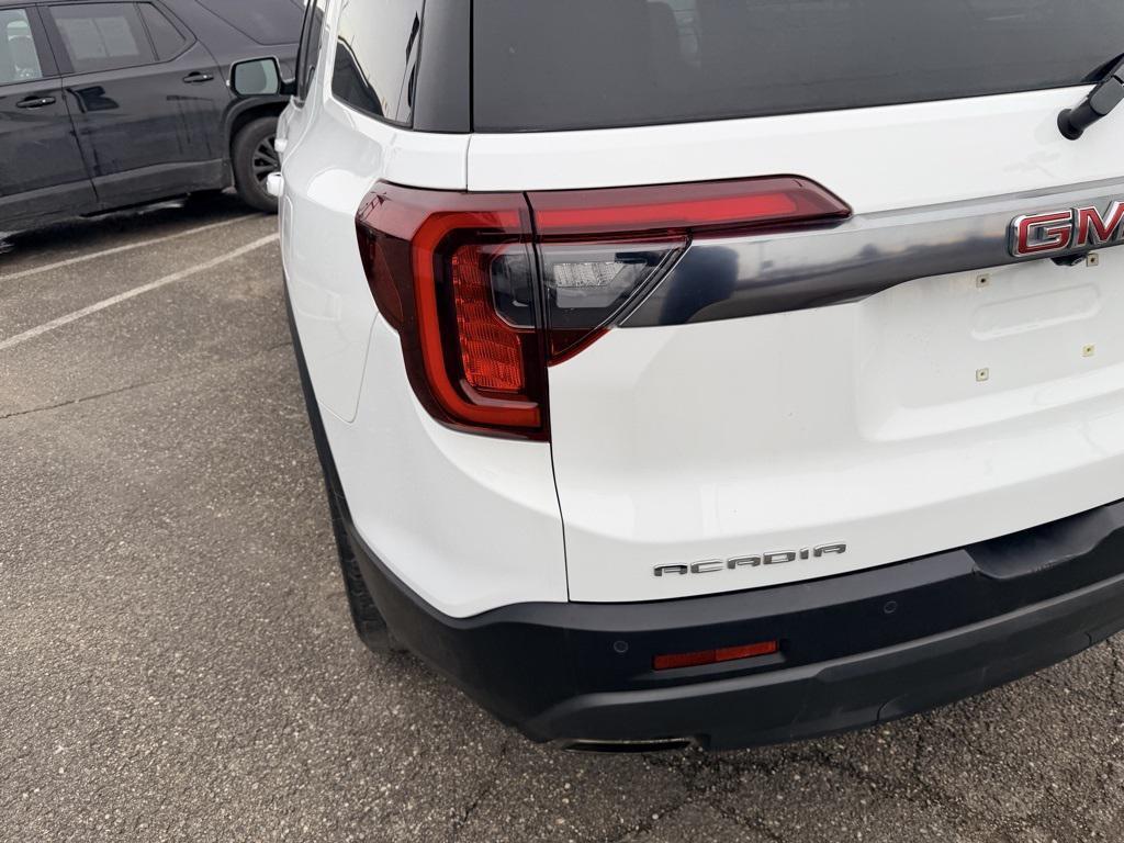 used 2023 GMC Acadia car, priced at $29,840