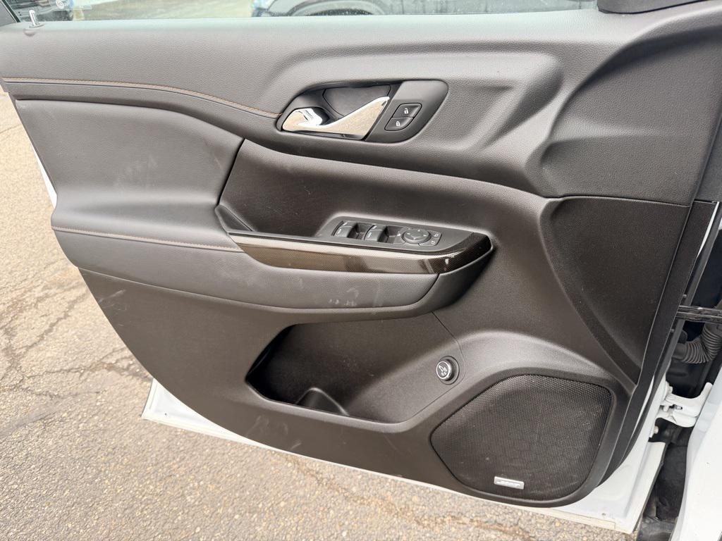 used 2023 GMC Acadia car, priced at $29,840