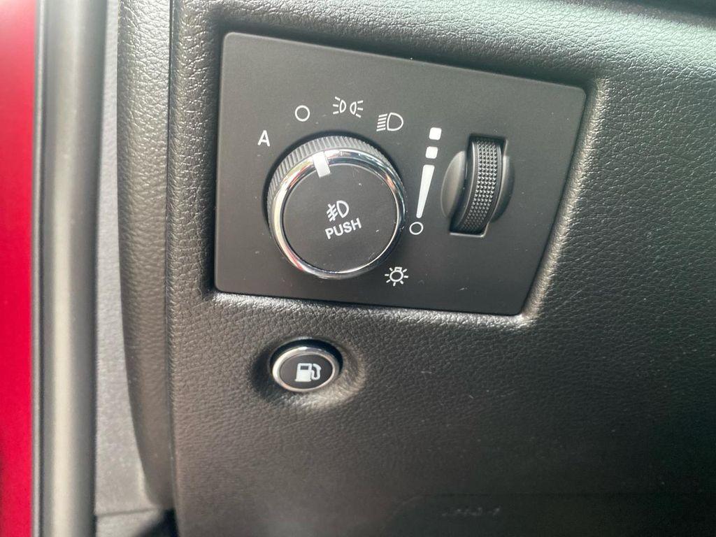 used 2017 Jeep Grand Cherokee car, priced at $18,777