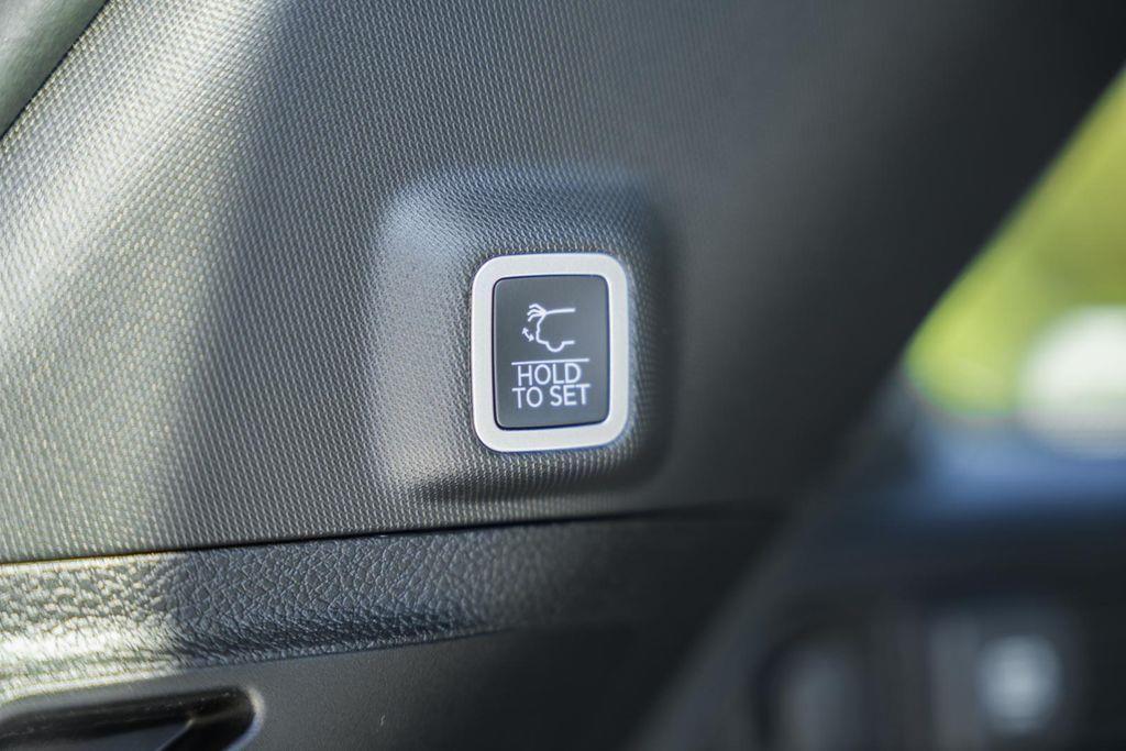 new 2025 Jeep Grand Cherokee car, priced at $33,535