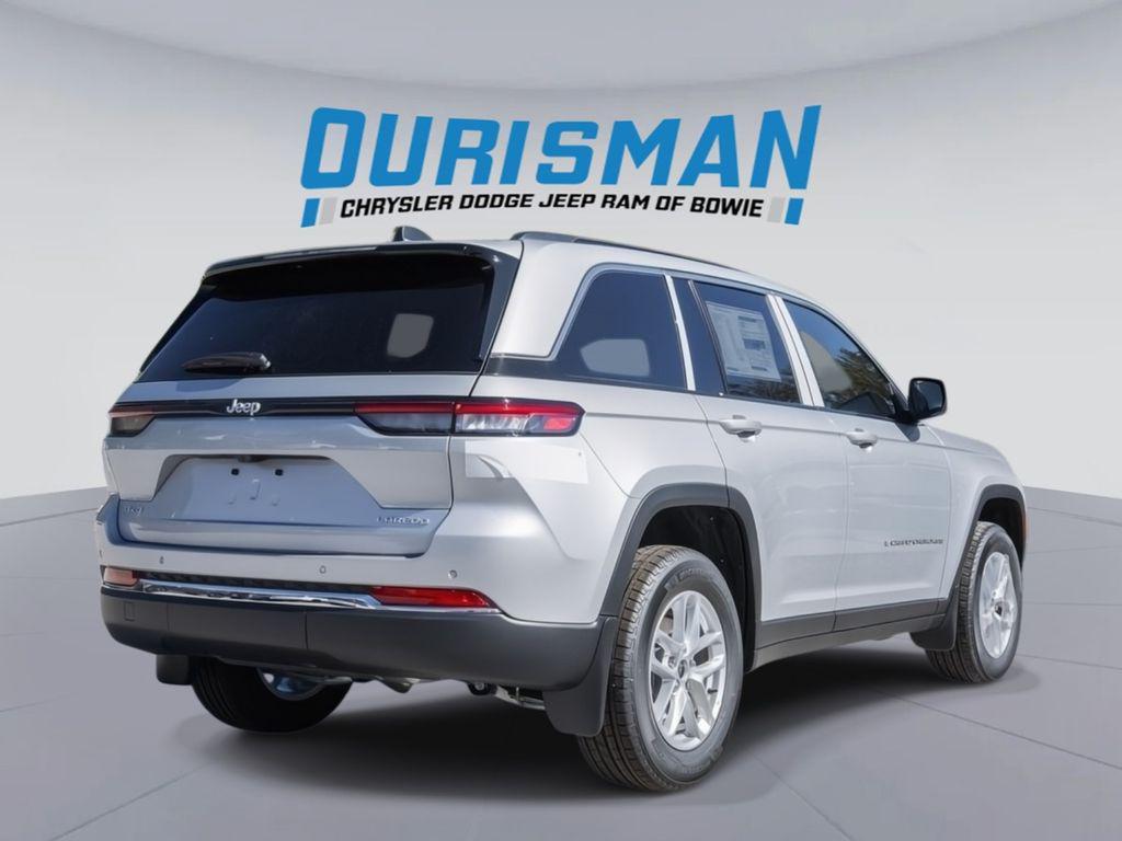 new 2025 Jeep Grand Cherokee car, priced at $33,535