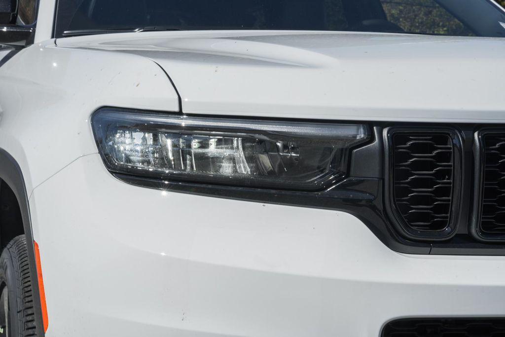 new 2025 Jeep Grand Cherokee L car, priced at $41,495