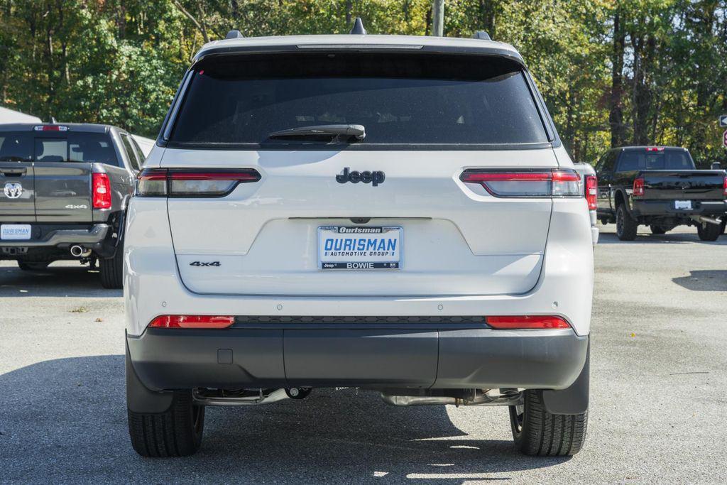 new 2025 Jeep Grand Cherokee L car, priced at $41,495