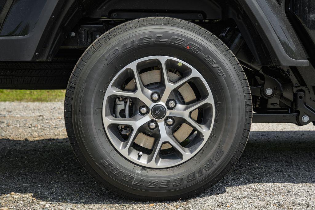 new 2025 Jeep Gladiator car, priced at $38,920