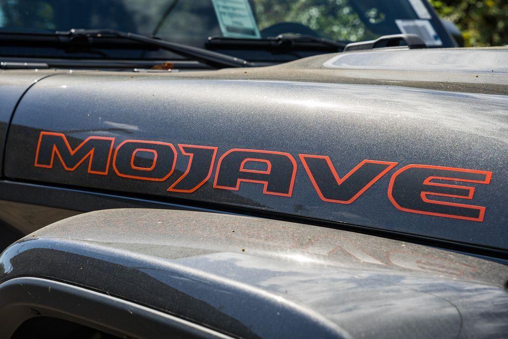 new 2025 Jeep Gladiator car, priced at $42,535