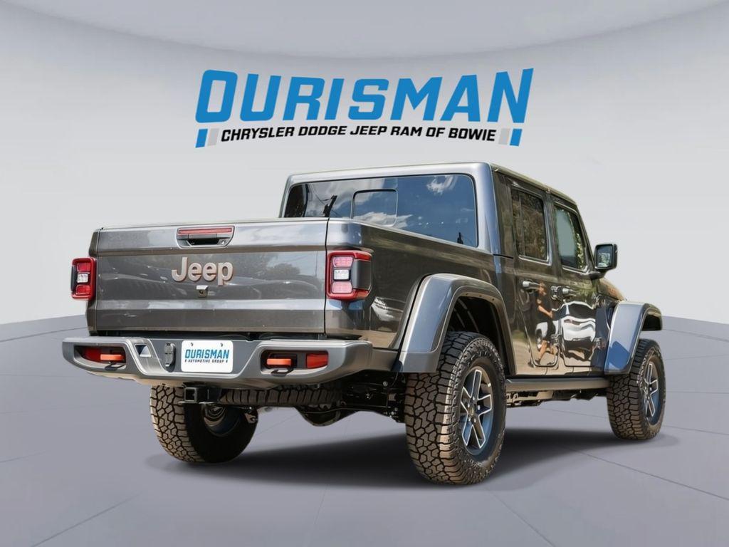 new 2025 Jeep Gladiator car, priced at $42,535